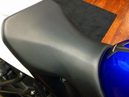 スズキ GSR750 GSR750 ABS【LEDヘッドライト・フェンダーレス☆】 37