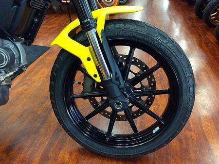 ドゥカティ Scrambler Urban Enduro Scrambler Icon【フルノーマル車両】 17