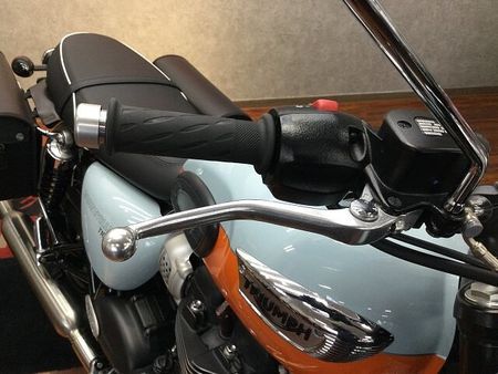 トライアンフ BONNEVILLE T100 Bonneville T100【レトロな見た目が魅力☆】 17