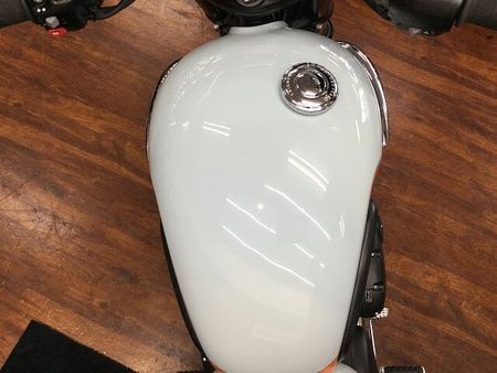 トライアンフ BONNEVILLE T100 Bonneville T100【レトロな見た目が魅力☆】 32