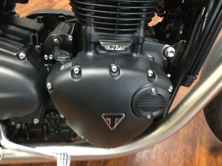 トライアンフ BONNEVILLE T100 Bonneville T100【レトロな見た目が魅力☆】 35