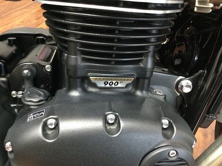 トライアンフ BONNEVILLE T100 Bonneville T100【レトロな見た目が魅力☆】 36