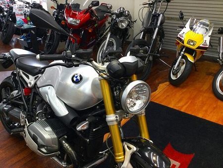 BMW R nineT R nine T【水平エンジンが魅力☆】 16