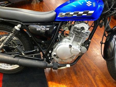 スズキ グラストラッカー ビッグボーイ Grass Tracker BIGBOY【スタイリッシュなシングルバイク☆】 28