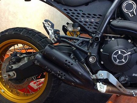 ドゥカティ Scrambler Desert Sled Scrambler Desert Sled【エンジンガード・ナックルガード・USBポート】 22