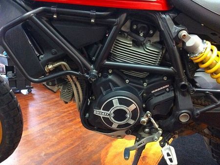 ドゥカティ Scrambler Desert Sled Scrambler Desert Sled【エンジンガード・ナックルガード・USBポート】 30