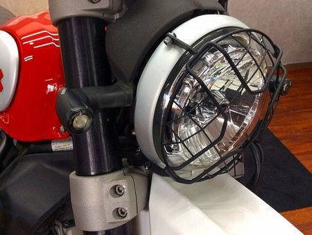 ドゥカティ Scrambler Desert Sled Scrambler Desert Sled【エンジンガード・ナックルガード・USBポート】 35