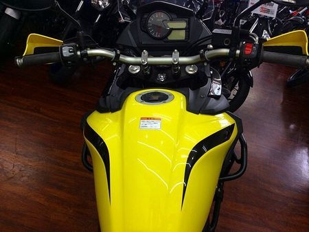 スズキ Vストローム650 V-Strom 650【ヘッドライトカバーカスタム!】 18