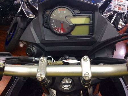 スズキ Vストローム650 V-Strom 650【ヘッドライトカバーカスタム!】 39