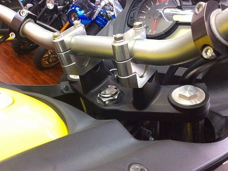 スズキ Vストローム650 V-Strom 650【ヘッドライトカバーカスタム!】 40