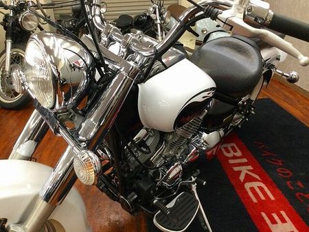 ヤマハ ドラッグスター400 Drag Star Classic 400【空冷Vツインエンジンが魅力☆】 25
