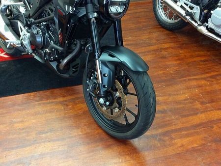 ホンダ CB250R CB250R【軽くて取り回しのしやすいネイキッド☆】!! 18