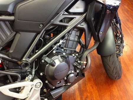 ホンダ CB250R CB250R【軽くて取り回しのしやすいネイキッド☆】!! 31