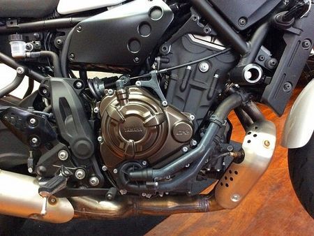 ヤマハ XSR700 XSR700 ABS【エンジンスライダー・サイドバックサポート・USB】 20