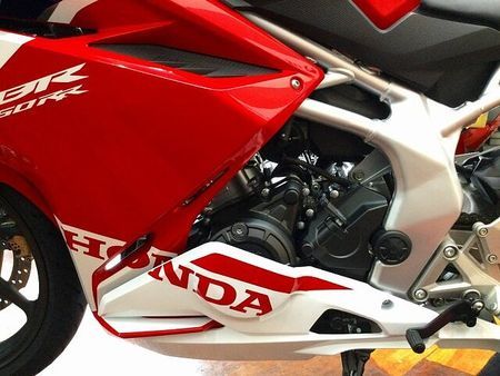 ホンダ CBR250RR (MC51) CBR250RR【低走行!マルチバー・USBポート付き☆】 27