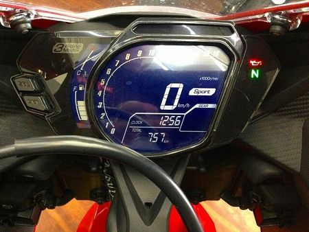 ホンダ CBR250RR (MC51) CBR250RR【低走行!マルチバー・USBポート付き☆】 7