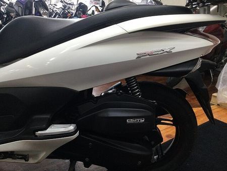 ホンダ PCX125 PCX【ロングスクリーン・リアキャリア・リアボックス付き☆】 30