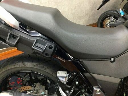 スズキ Vストローム250 V-Strom 250【ヘルメットホルダー・ハンドルブレース】 37