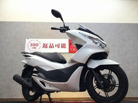 ホンダ PCX150 PCX150【ボックスを付けることが出来るリアキャリアカスタム☆】 2