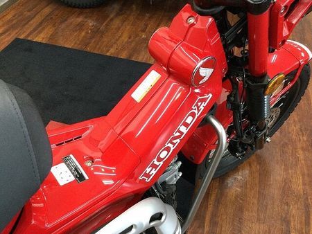ホンダ CT125 ハンターカブ CT125 HUNTER Cub【ヘルメットホルダー付き!】 24