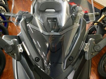 ヤマハ XMAX 250 XMAX ABS【グリップヒーター・バックレスト付きグラブバー・リアサス】 24