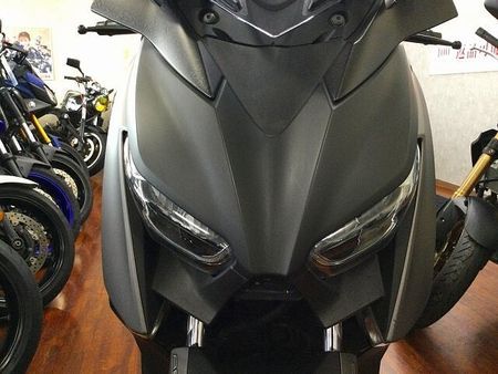 ヤマハ XMAX 250 XMAX ABS【グリップヒーター・バックレスト付きグラブバー・リアサス】 26