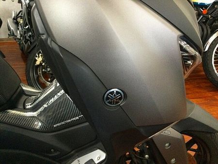 ヤマハ XMAX 250 XMAX ABS【グリップヒーター・バックレスト付きグラブバー・リアサス】 32
