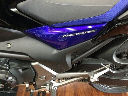 ホンダ NC750S デュアルクラッチトランスミッション NC750S【エンジンスライダー・リアキャリア】 37