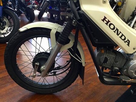 ホンダ クロスカブ110 CROSS CUB 110【フォグランプ・その他カスタムあり☆】 24