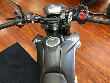 ホンダ グロム GROM【マルチバー・フォグランプ・メットホルダー・レバー・リアキャリア・USB2口・DC 18