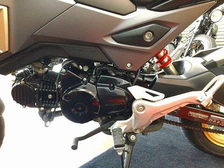 ホンダ グロム GROM【マルチバー・フォグランプ・メットホルダー・レバー・リアキャリア・USB2口・DC 27