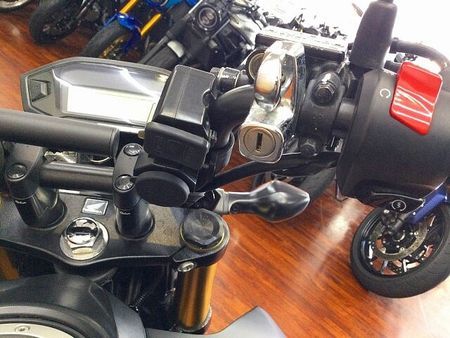 ホンダ グロム GROM【マルチバー・フォグランプ・メットホルダー・レバー・リアキャリア・USB2口・DC 35