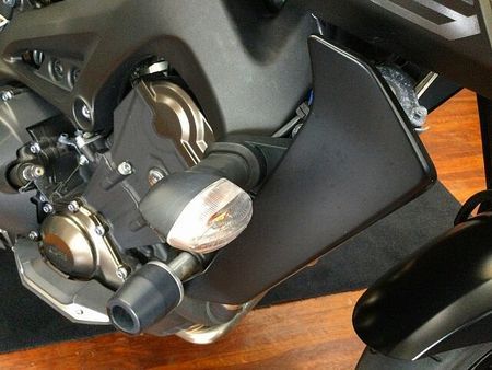 ヤマハ MT-09 MT-09 ABS【エンジンスライダー・エンジンプロテクター・フェンダーレス・MRAスクリ 30