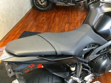 ヤマハ MT-09 MT-09 ABS【エンジンスライダー・エンジンプロテクター・フェンダーレス・MRAスクリ 35