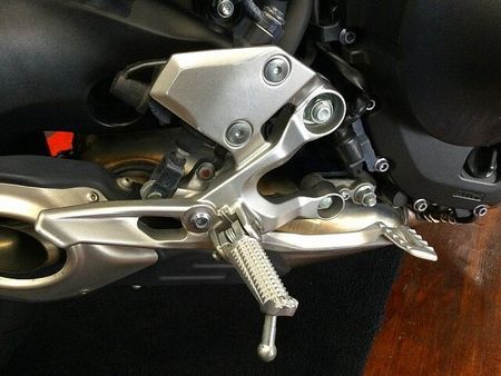 ヤマハ MT-09 MT-09 ABS【エンジンスライダー・エンジンプロテクター・フェンダーレス・MRAスクリ 40