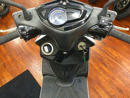 ヤマハ シグナスX SR CYGNUS XSR【フルノーマル☆】 18