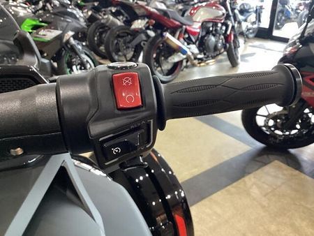 BRP Can-Am SPYDER F3 Limited 新車の事はメーカー正規取扱店の当店にお任せ下さい! 12