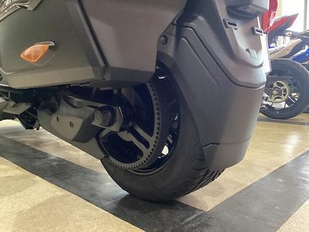 BRP Can-Am SPYDER F3 Limited 新車の事はメーカー正規取扱店の当店にお任せ下さい! 23