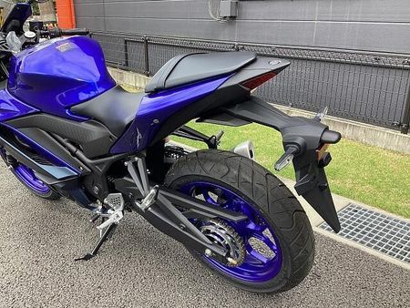 ヤマハ YZF-R25 新車の事はメーカー正規取扱店の当店にお任せ下さい! 22