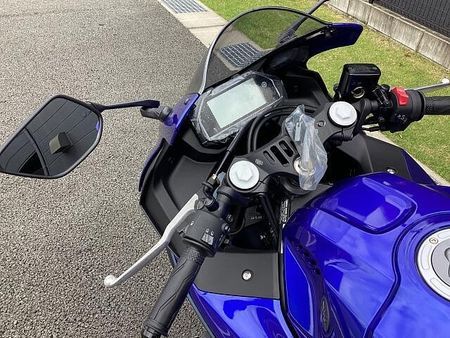 ヤマハ YZF-R25 新車の事はメーカー正規取扱店の当店にお任せ下さい! 9