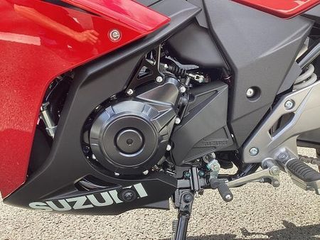 スズキ GSX250R 新車の事はメーカー正規取扱店の当店にお任せ下さい! 14