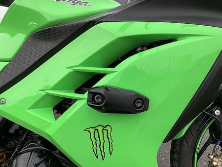カワサキ ニンジャ 250 県南唯一のカワサキ正規取扱店!新・中古車・逆車の事なら安心、安全、充実の正規取扱店へGO! 25