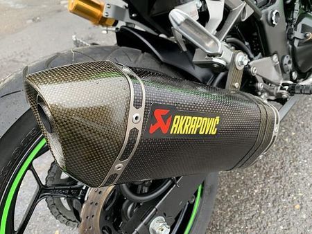 カワサキ ニンジャ 250 県南唯一のカワサキ正規取扱店!新・中古車・逆車の事なら安心、安全、充実の正規取扱店へGO! 29