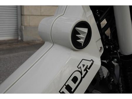 ホンダ CT125 ハンターカブ 作製ベース5月入荷・依頼から2、3週間で完成・オリジナルカラー 30