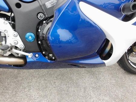 スズキ HAYABUSA ドラレコ、グリップヒーター、クイックシフト、スクリーン、インナーフェンダーつき 3