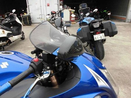 スズキ HAYABUSA ドラレコ、グリップヒーター、クイックシフト、スクリーン、インナーフェンダーつき 7