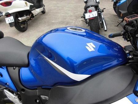 スズキ HAYABUSA ドラレコ、グリップヒーター、クイックシフト、スクリーン、インナーフェンダーつき 8