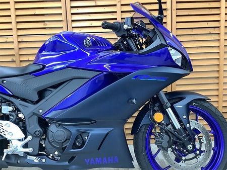 ヤマハ YZF-R25 【マル得】YZF-R25 リアキャリア・USB1ポート装備! 11