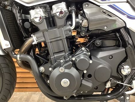 ホンダ CB1300スーパーフォア CB1300SF 2023年モデル フルノーマル 1233Km! 13