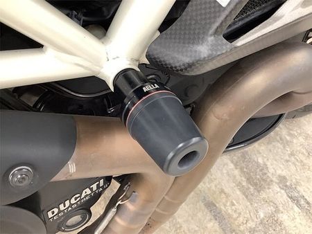 ドゥカティ DIAVEL CROMO ディアベル AMGスペシャルエディション 2012年モデル 25